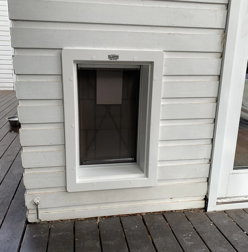 Staywell Door with Wall Liner (Weatherboard or Brick) S, M, L, XL - Image 4